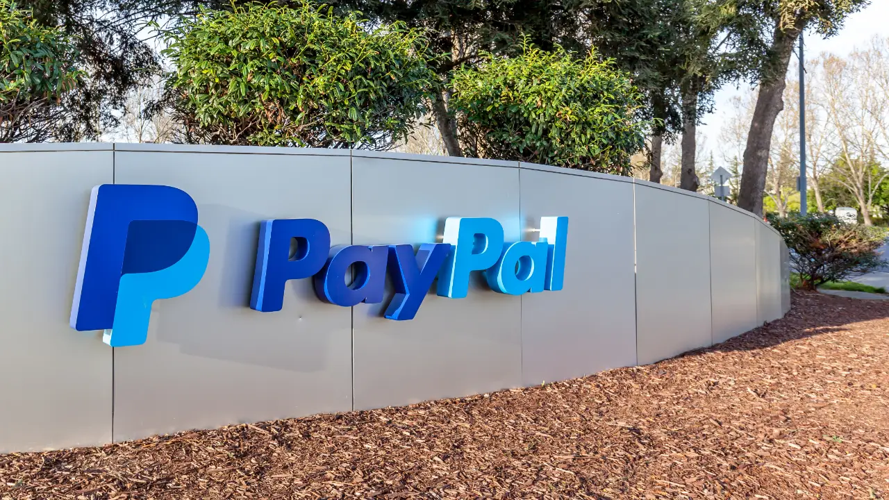 在国内如何成功完成PayPal注册并正常使用？