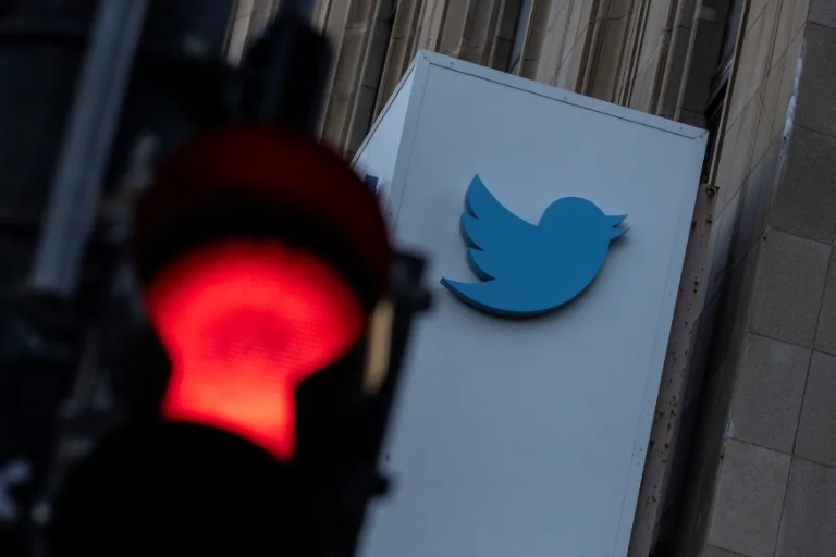 如何通过Twitter注册多个账号并有效管理？