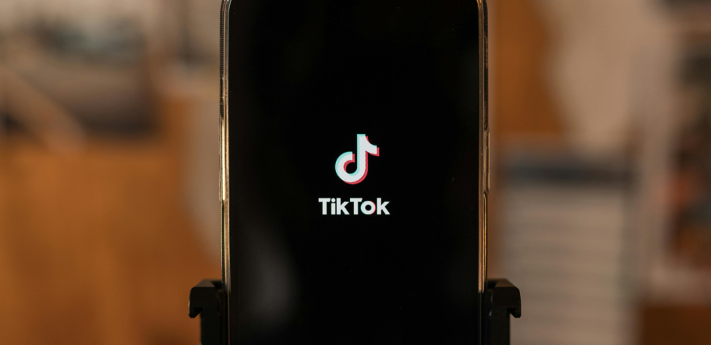 TikTok海外直播网络专线的安全性和稳定性如何保障？
